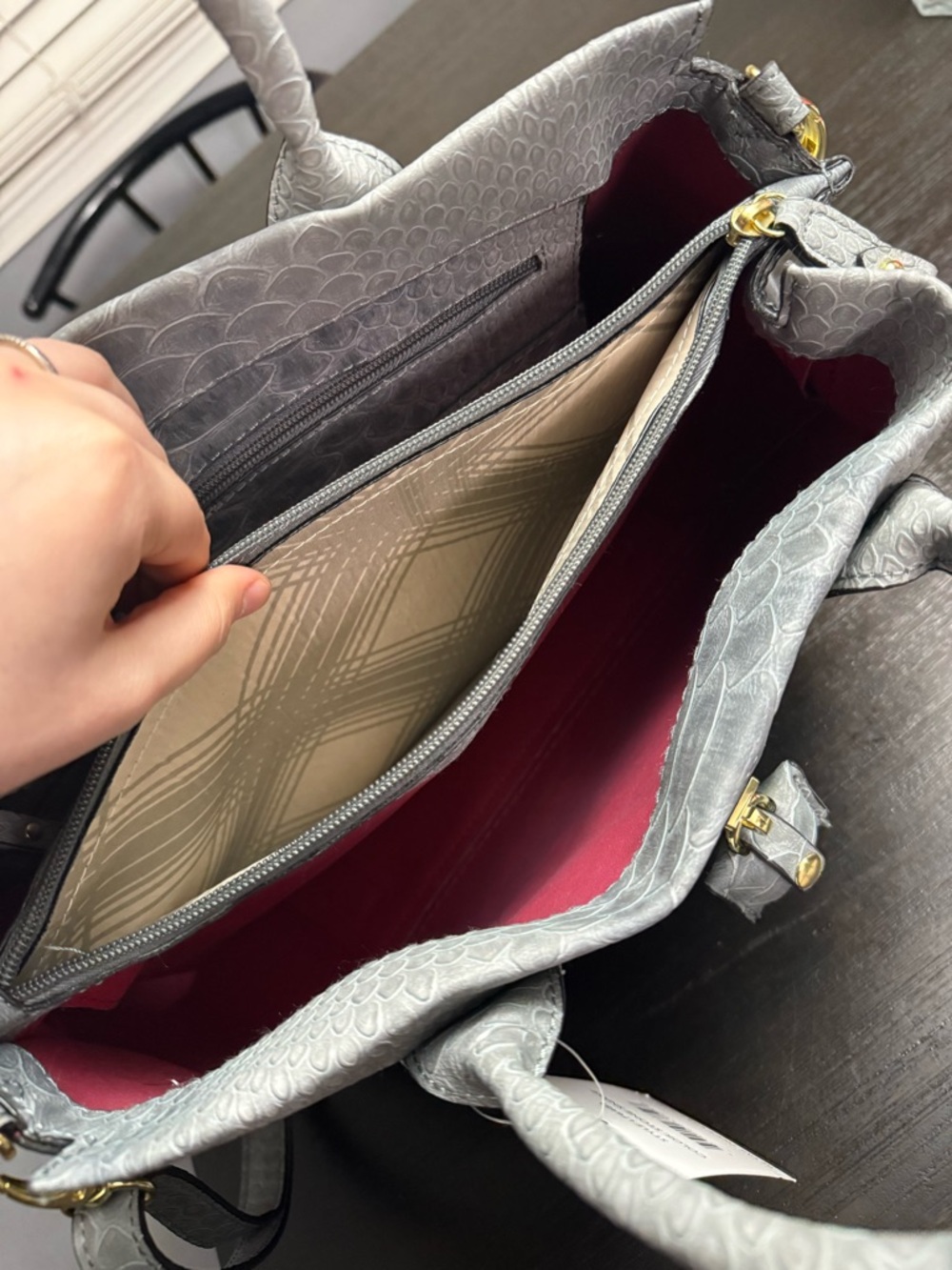London Fog Satchel Bag “Stone Snake”  – NWT - no call outs! - Picture 4 of 6